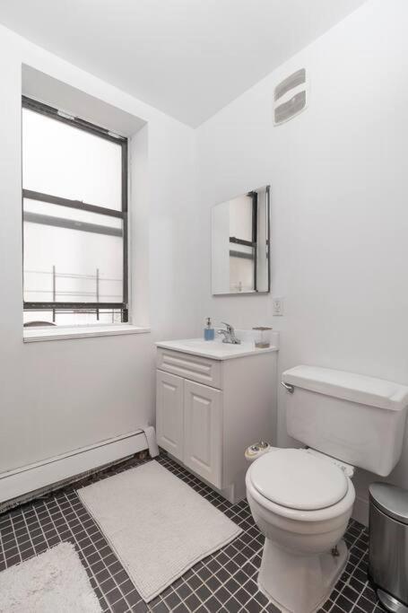 2Bed Bliss By Central Park North Nova Iorque Exterior foto